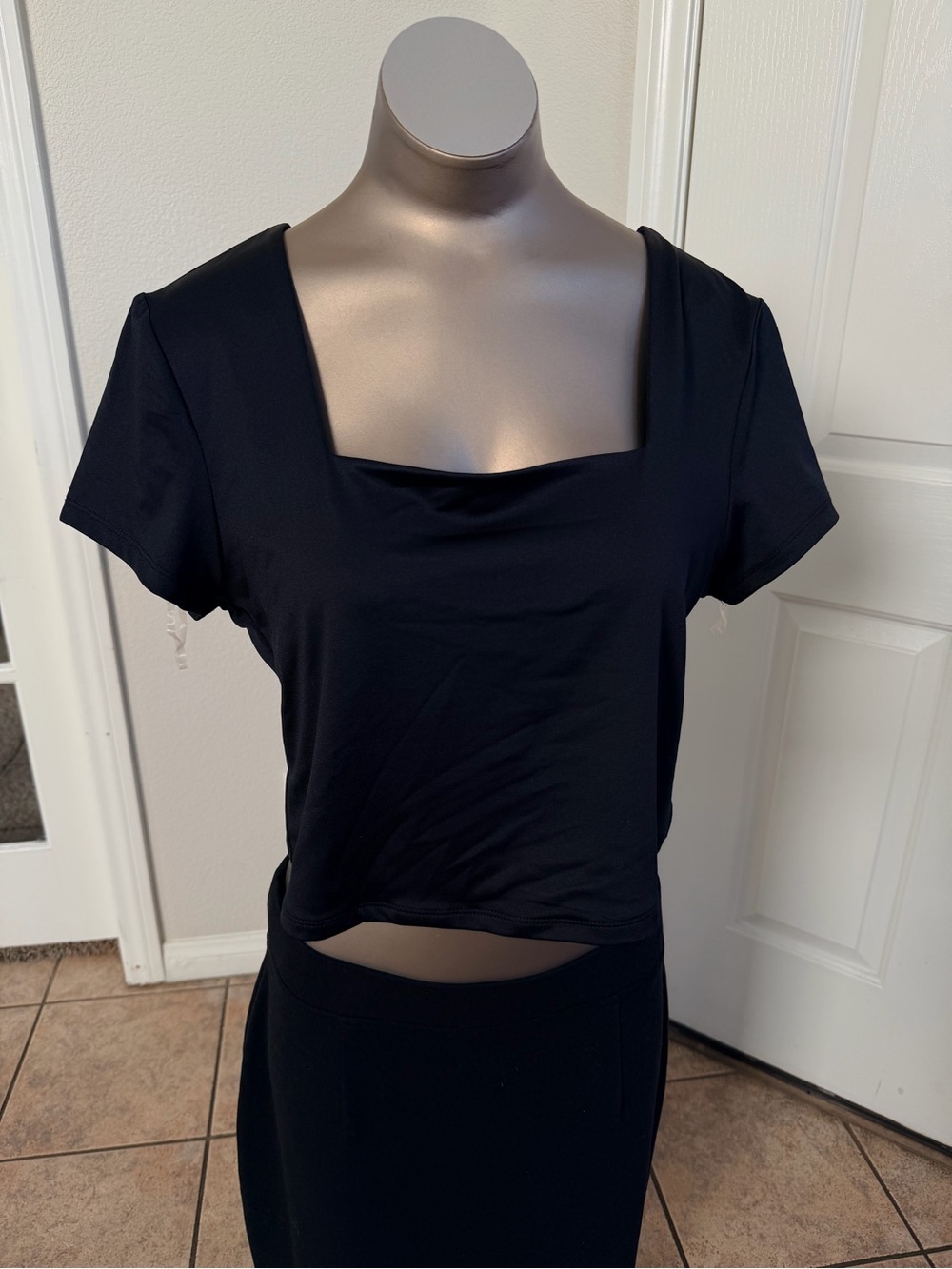 Women's Black Square Neck Crop Top